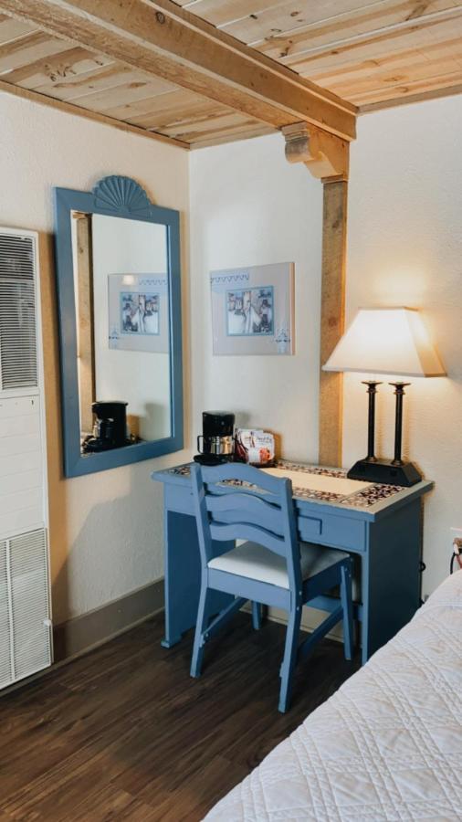 Trails Inn
